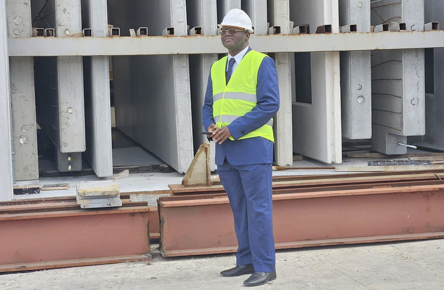 Le dg ahmadou sardaouna4'